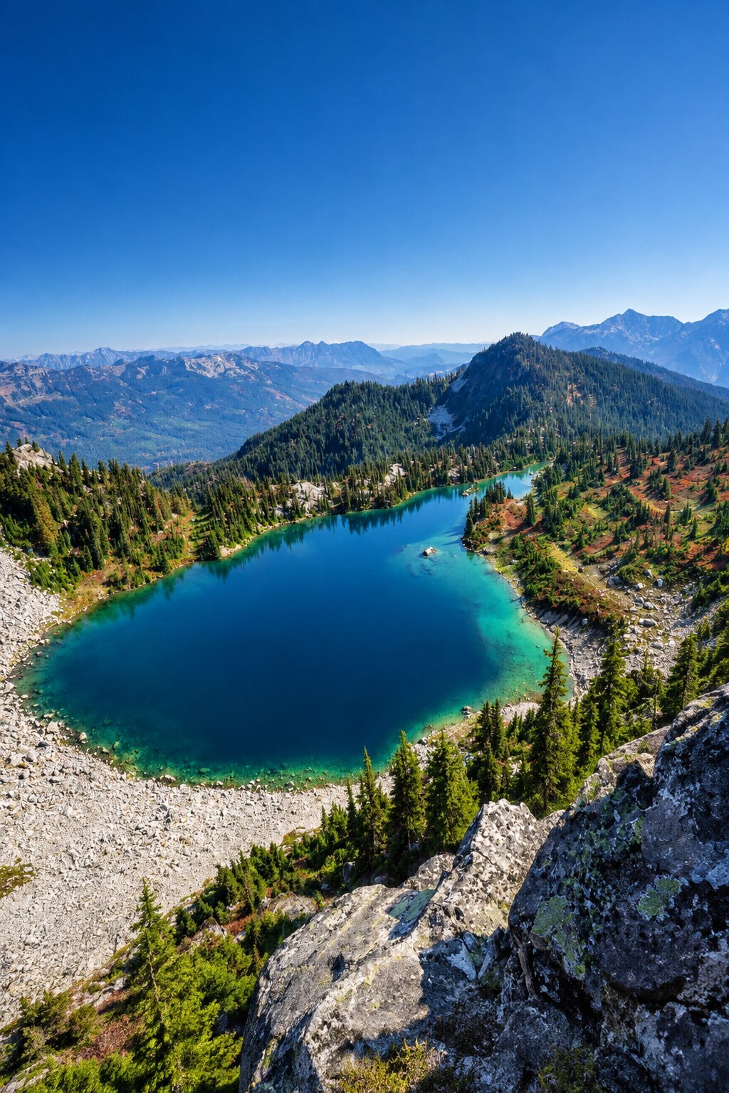Alpine lake in the Cascades near Stevens Pass